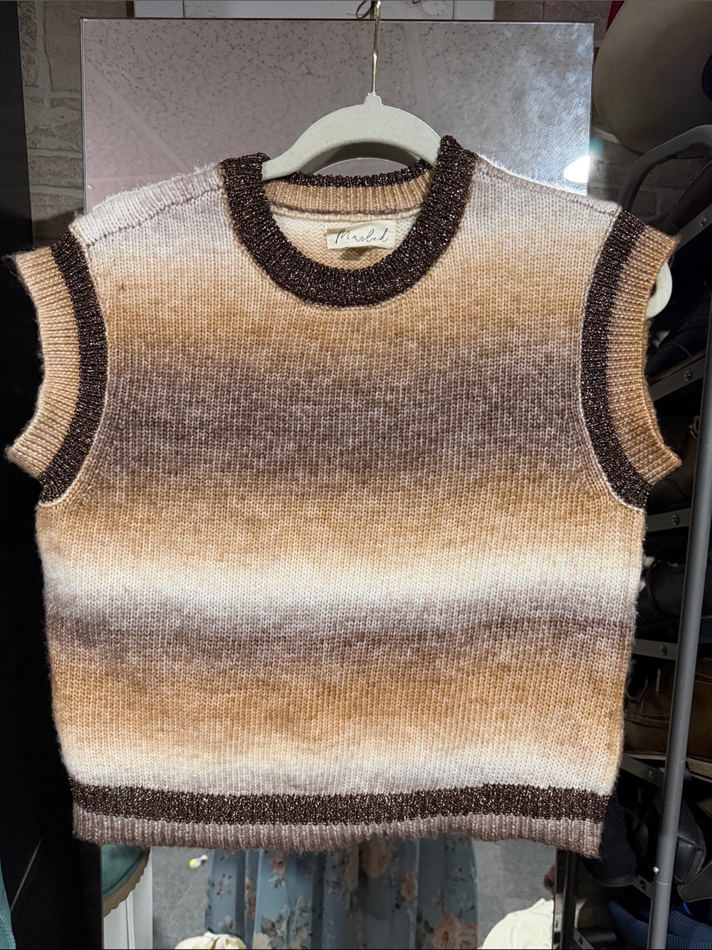 Marled Sleeveless Ombre Crewneck Vest in Brown, Cream & Tan